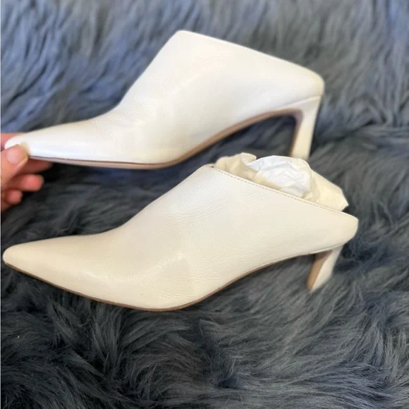 Clogs Stuart Weitzman Mira Mules Stuart Weitzman Shoes Stuart